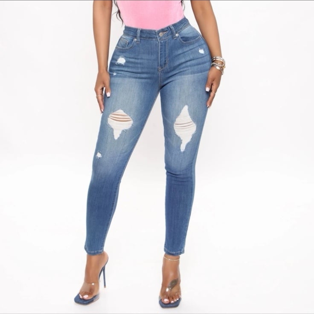 High-Rise Distressed Women’s Jeans - Blue